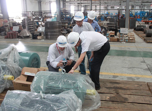 瑞士Holcim集团一行人员来益达注册参观考察