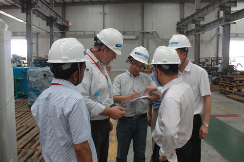 瑞士Holcim集团一行人员来益达注册参观考察