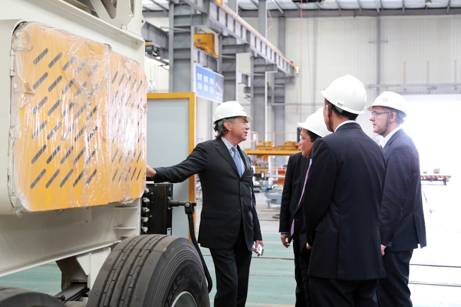 德国SK集团董事长莅临益达注册股份参加合资公司董事会