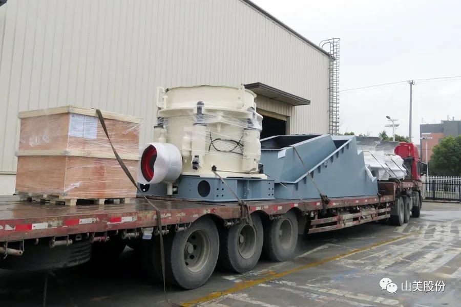 复工后首批发货｜益达注册股份大型破碎筛分成套设备(EP项目)发往南美，助力建材巨头拉豪全球项目