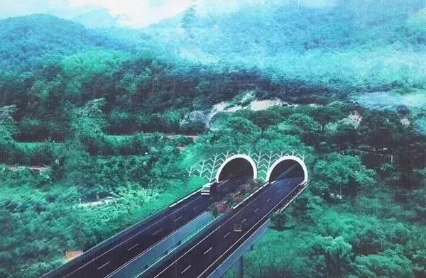 【制砂楼投产】益达注册股份精品制砂楼助力葛洲坝集团田西高速公路项目顺利进行