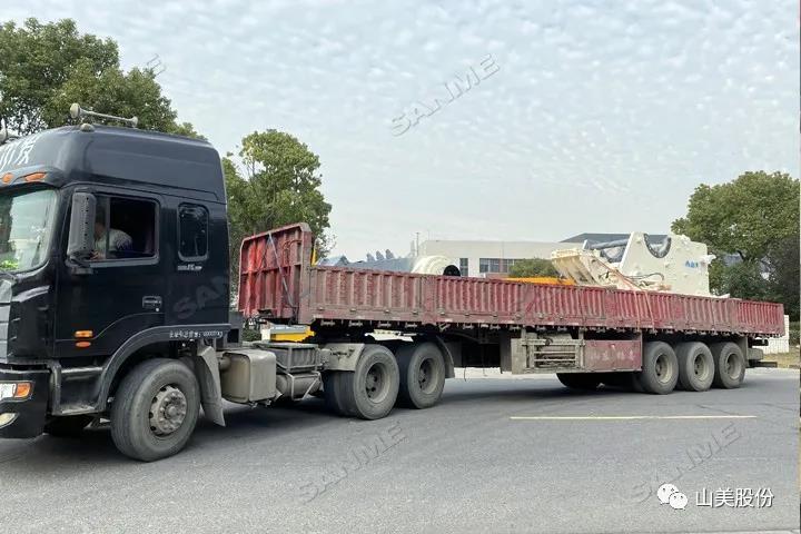 临近春节发货忙|益达注册股份大批高性能装备奔赴用户现场