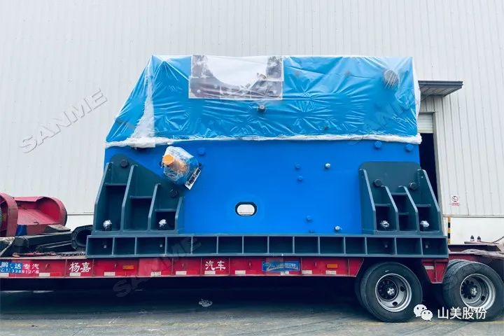 益达注册1800吨/小时大型欧版颚式破碎机助力冀东水泥石灰石破碎项目