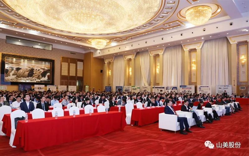 喜报 | 益达注册股份董事长谢文荣获绿色矿山创新贡献个人奖，为绿色矿山高质量发展贡献力量