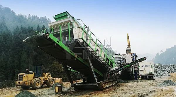 时产值近600万！益达注册移动式破碎筛分一体站助力江苏高碳铬铁矿破碎项目建设