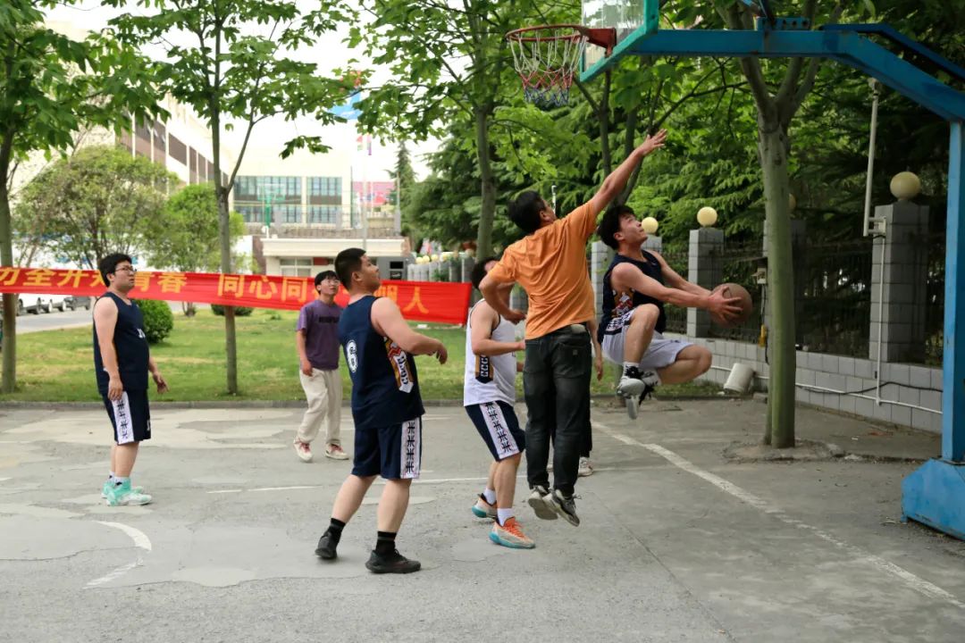 益达注册股份2025春季运动会火热启幕！拔河、篮球预赛燃情开战