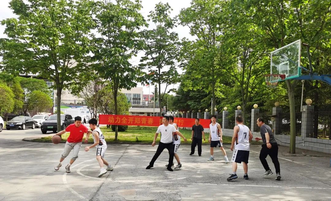益达注册股份2025春季运动会火热启幕！拔河、篮球预赛燃情开战
