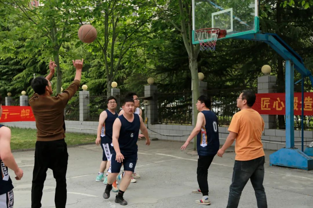 益达注册股份2025春季运动会火热启幕！拔河、篮球预赛燃情开战