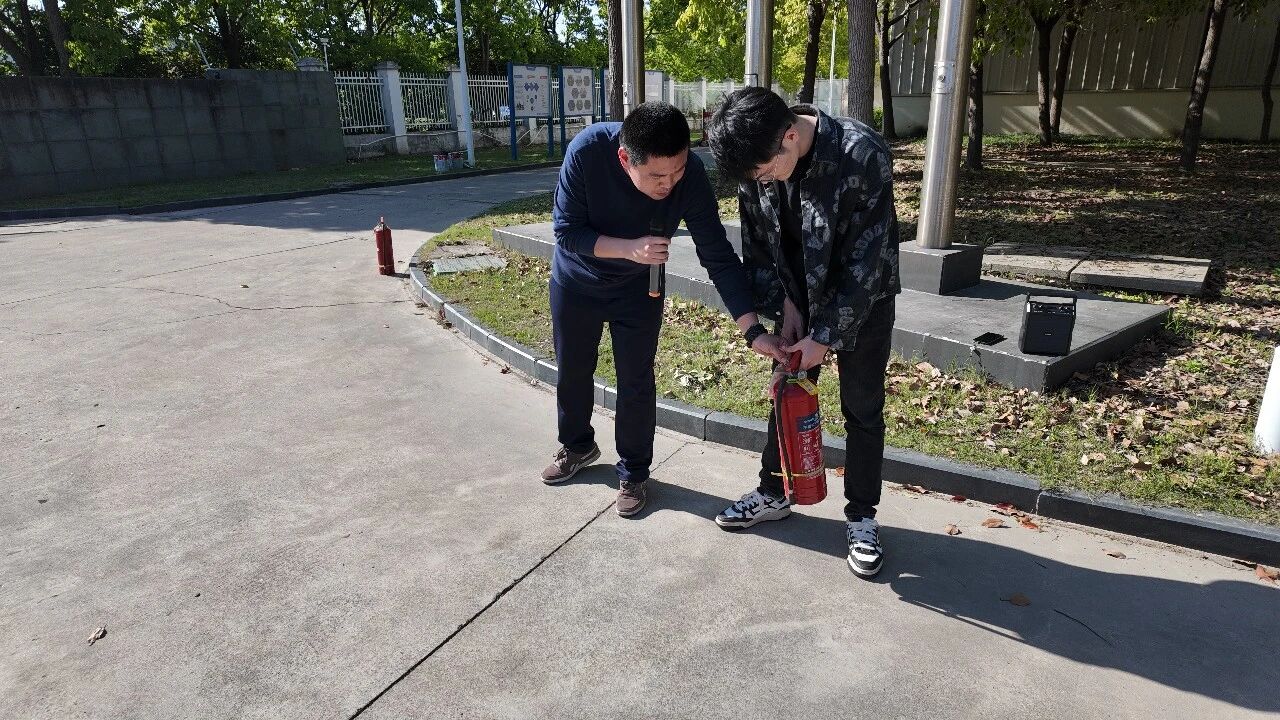 安全为基，温情为帆——益达注册股份四月“暖企行动”侧记